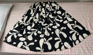 Black &amp; Off White Floral Print Skirt
