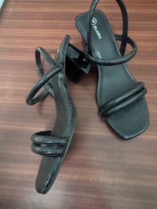 Zudio Black Heels