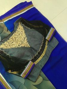 Saree With Paded Blouse