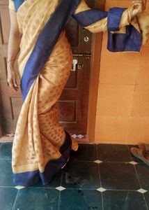 Cream Cotton Saree With Blouse