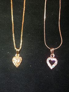 Latest Design Daily Wear 2 pair Heart Chain Locket