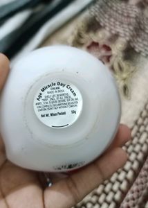 Pond&#39;s Age Miracle Wrincls Corrector