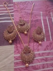 Elegant Jewelry Set