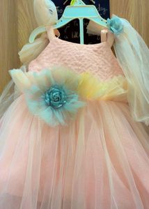 Pre-loved girls’ gown for sale