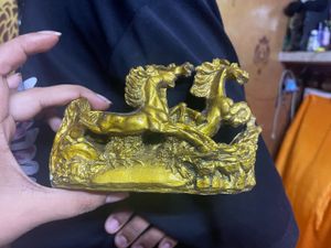 Feng Shui Horses Showpiece