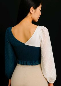 Two-Tone Trendy Crop Top..