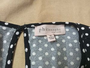 Women&#39;s Black Polka Dot Top With Round Neck