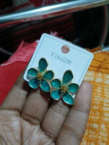 Green Flower Earrings (Anti Tarnish)