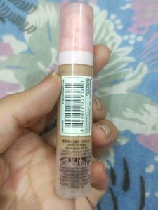 Nyx Bare With Me Concealer