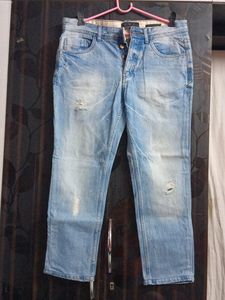 6 Trousers, Each 1000 Coins/200 Rs.