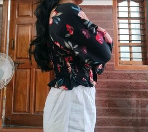 Black Floral Top ✨