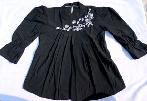 Trending Black Top For Womens