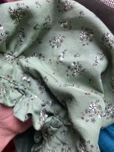 Floral Print Puff Sleeve Top
