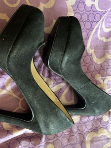 Black Footways Heels