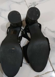 Vero Moda velvet type suede sandals 41