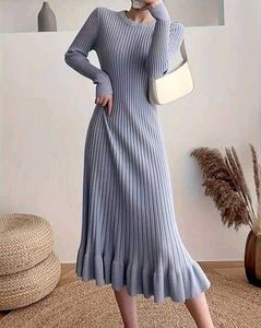 Elegant Knit Midi Dress