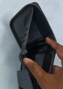 Womens Zipper Wallet Slim Article