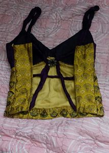 Vintage Style Traditional Top💜
