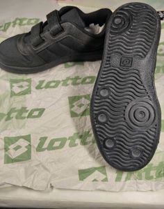 Black Lotto Kids Sneakers