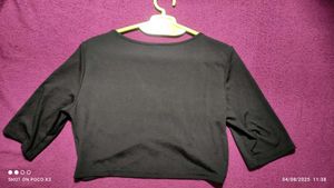 Simplicity Pullover Crop Top