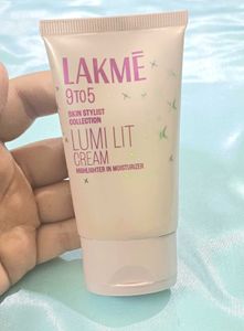 Lakme Lumi Lit Cream