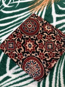 Mushru silk coin wallet