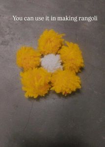 Handmade Pompoms For Crafting