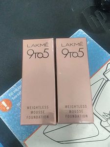Lakme 9to5 Weightless Mousse Foundation
