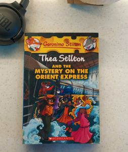 COMBO!! THEA STILTON EXITING AND THRILLING. 2 FOR THE PRICE OF ONE