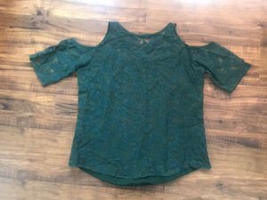 Cold Shoulder Net Top