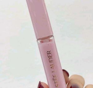 Estee Lauder Lipstick