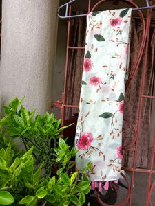 Branded Beautiful Soft Scarf For Women 💚🤍💚🤍