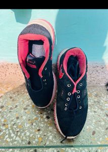 Sports Shoes