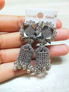 Jhumka Earring Set