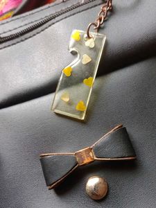 Chic Black Handbag with Bow Detail