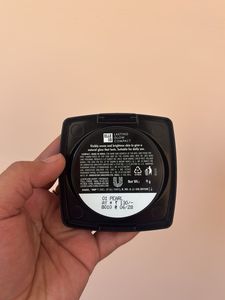 ELLE 18 Lasting Glow Compact