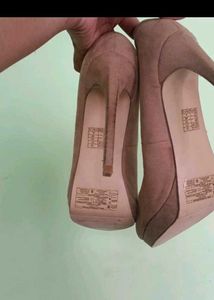 Solid Nude Suede Pumps
