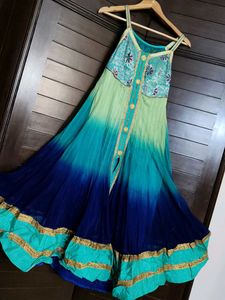 Women Festive Net Embroidered Anarkali Kurti