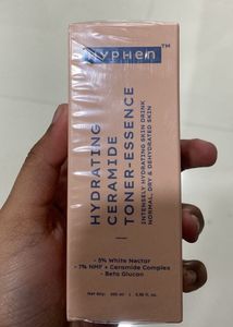 Hyphen Hydrating Toner-Essence