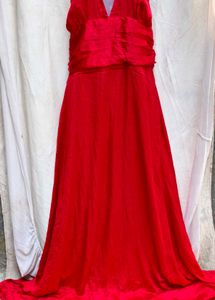 731312. Stunning Red Halter Dress