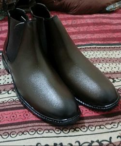 Brown Leather Chelsea Boots
