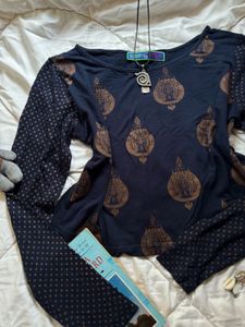 Casual Navy Blue Top