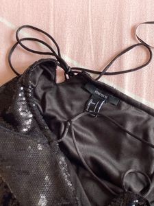 A Pretty Black Dress