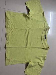 Cropped Yellow T-shirt
