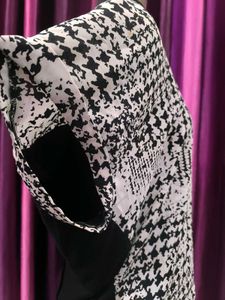 Chic Houndstooth Print Top