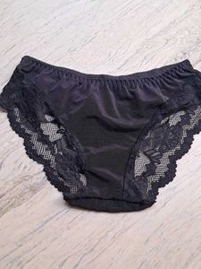 combo like new  bra n panty  comb