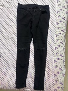 Black Knee Slit Jeans (skinny Fit)