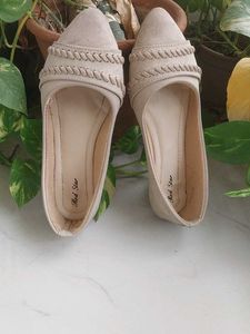 Red Star Pointed Toe Flats
