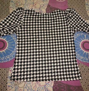 Printed Black And White Top
