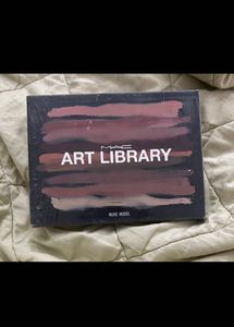 FINAL PRICE: MAC Eyeshadow Palette